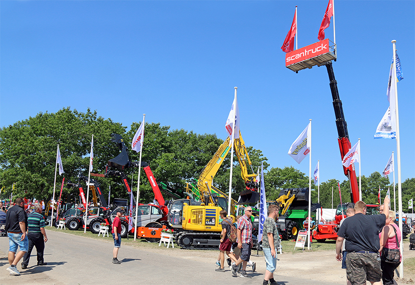 Roskilde Dyrskue fungerer også som Sjællands store entreprenørmesse. Scantruck har tradition for maskiner til både landbruget og bygge- og anlægsbranchen, for en stor hjørnestand – og for at flage højere end nogen anden på dyrskuet.
