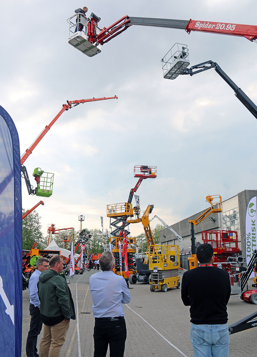 Scantruck præsenterede ikke færre end fire forskellige liftmærker på Dansk Liftmesse.